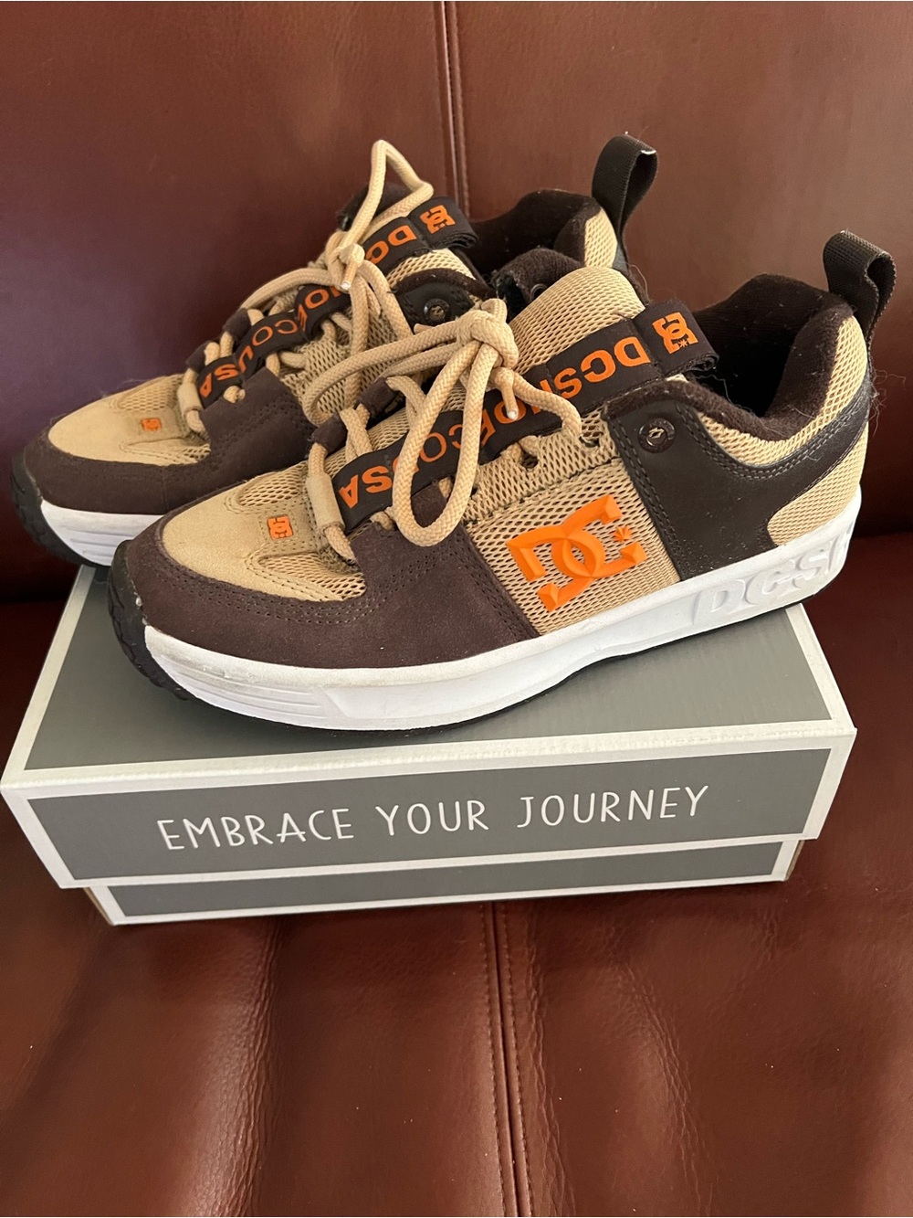 DC Lynx OG Brian wenning heritage Men’s Skate
sneakers . Brown Tan Orange, S 8